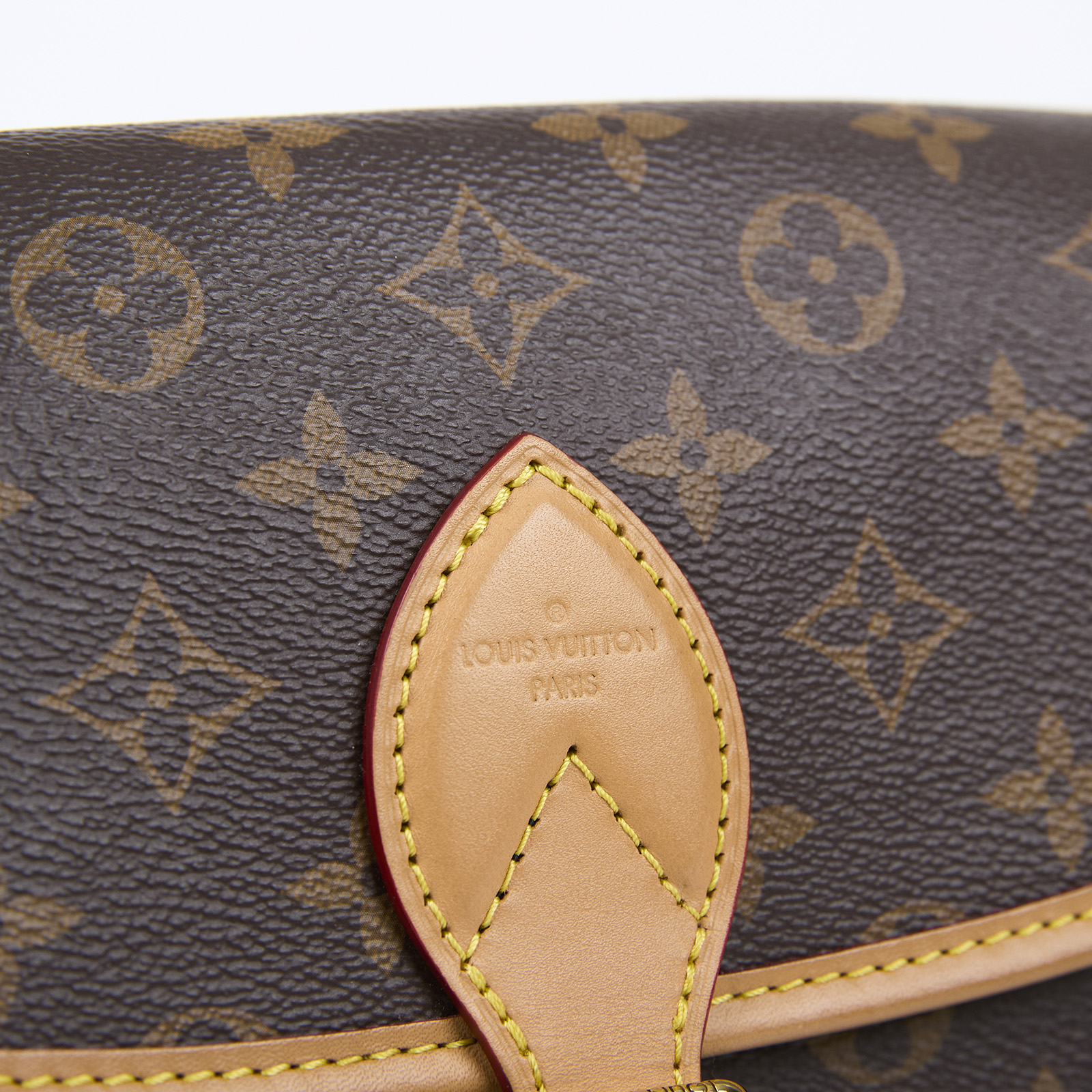 路易威登 LOUIS VUITTON Diane 腋下包法棍 單肩背包 經典帆布 M45985 晶片款 棕原花DIANE法棍包 防塵袋/原廠盒子/購買證明