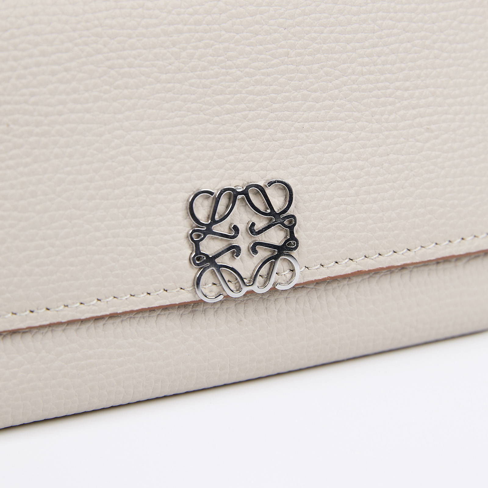 羅意威 LOEWE Anagrm Small  Vertical 錢包 三折 短夾 C821S33X01 奶茶灰三折短夾 無附屬品