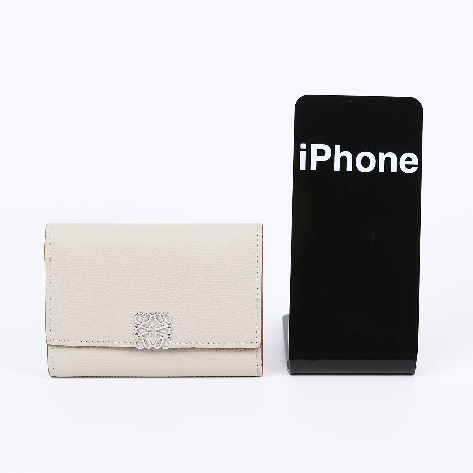 羅意威 LOEWE Anagrm Small  Vertical 錢包 三折 短夾 C821S33X01 奶茶灰三折短夾 無附屬品