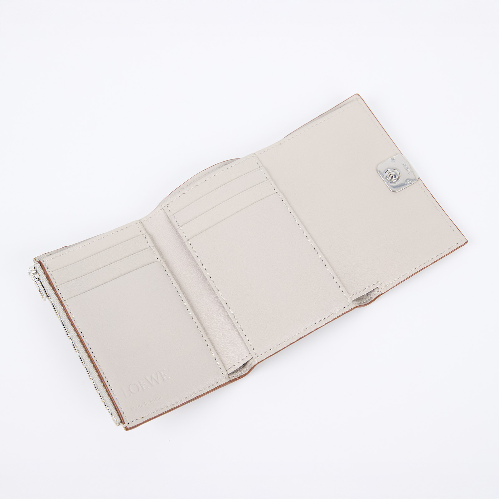 羅意威 LOEWE Anagrm Small  Vertical 錢包 三折 短夾 C821S33X01 奶茶灰三折短夾 無附屬品