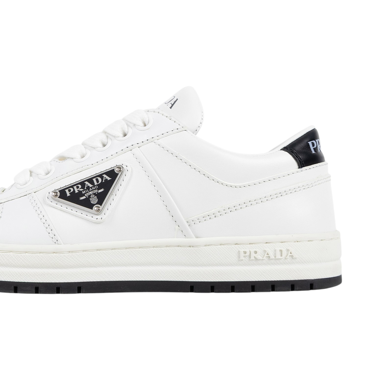普拉達 PRADA Downtown 通花皮革 運動鞋 1E792M_3LKG_37 白運動鞋 原廠盒子/購買證明