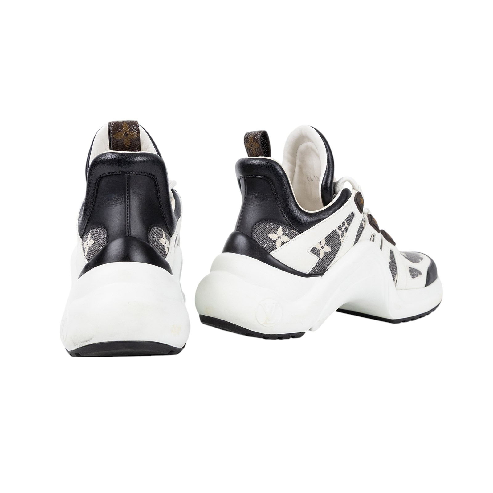 路易威登 LOUIS VUITTON LV Archlight 運動鞋 1AAW36 黑白LV Archlight 運動鞋 原廠盒子
