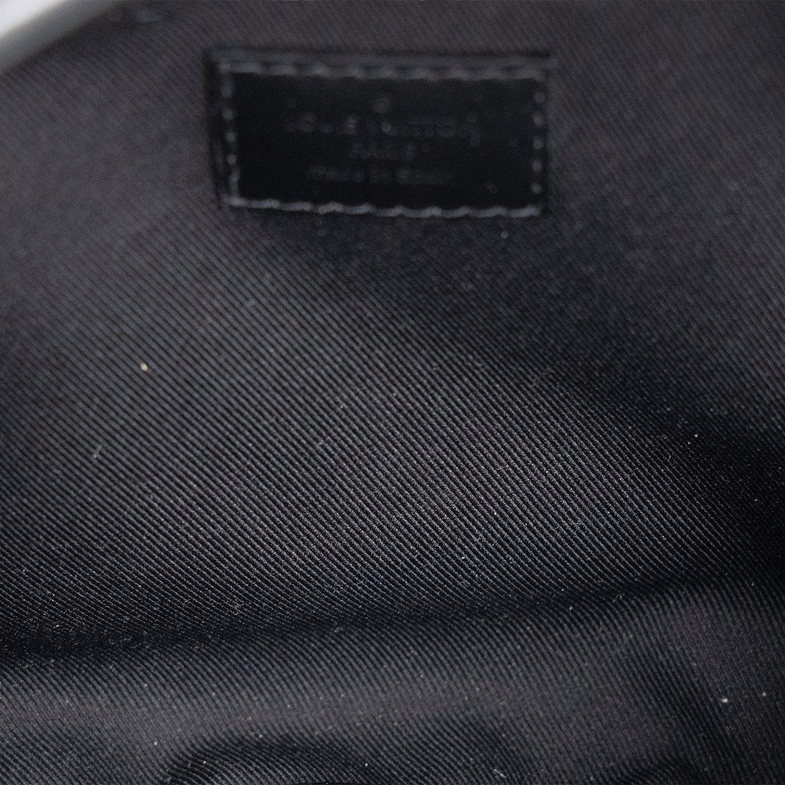 路易威登 LOUIS VUITTON Discovery PM 腰包 Monogram Eclipse 黑色 M46035 晶片款  原廠盒子/防塵袋/國外購買證明