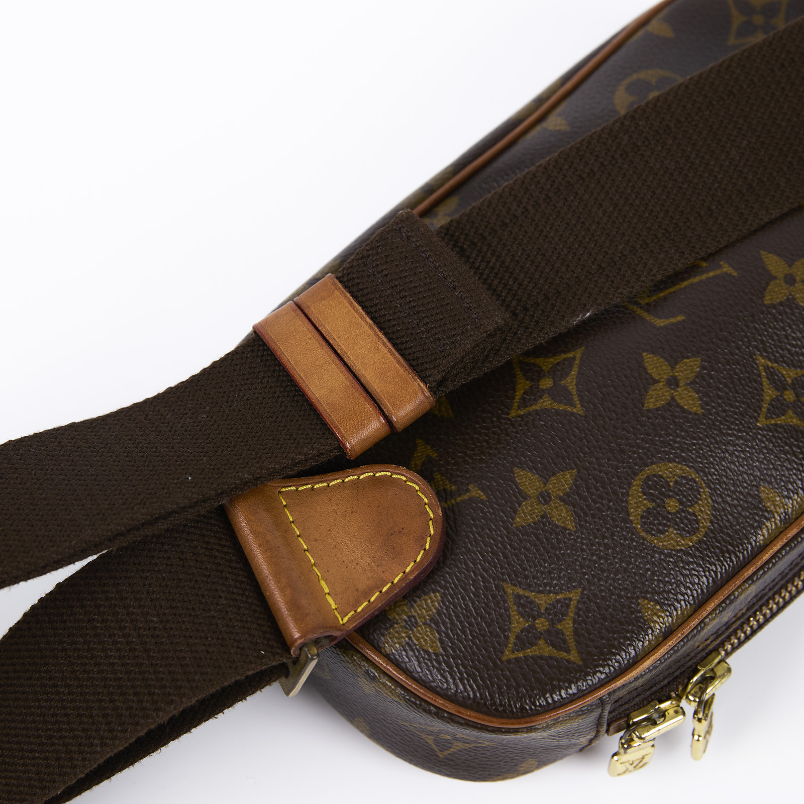 路易威登 LOUIS VUITTON Pochette Gange 胸包 M51870 原花胸包 防塵袋