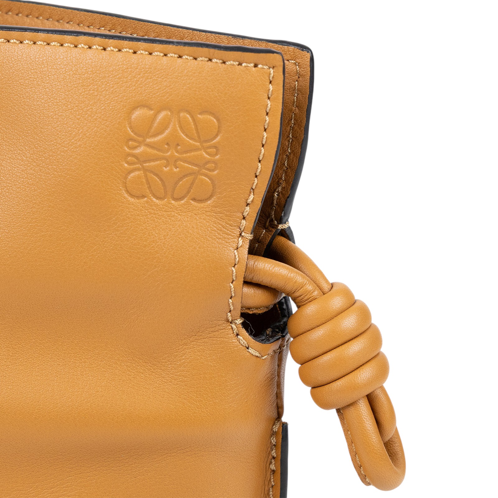 羅意威 LOEWE Mini Flamenco clutch 小牛皮 迷你 肩背包 A411FC2X05 焦糖FLAMENCO MINI 無附屬品