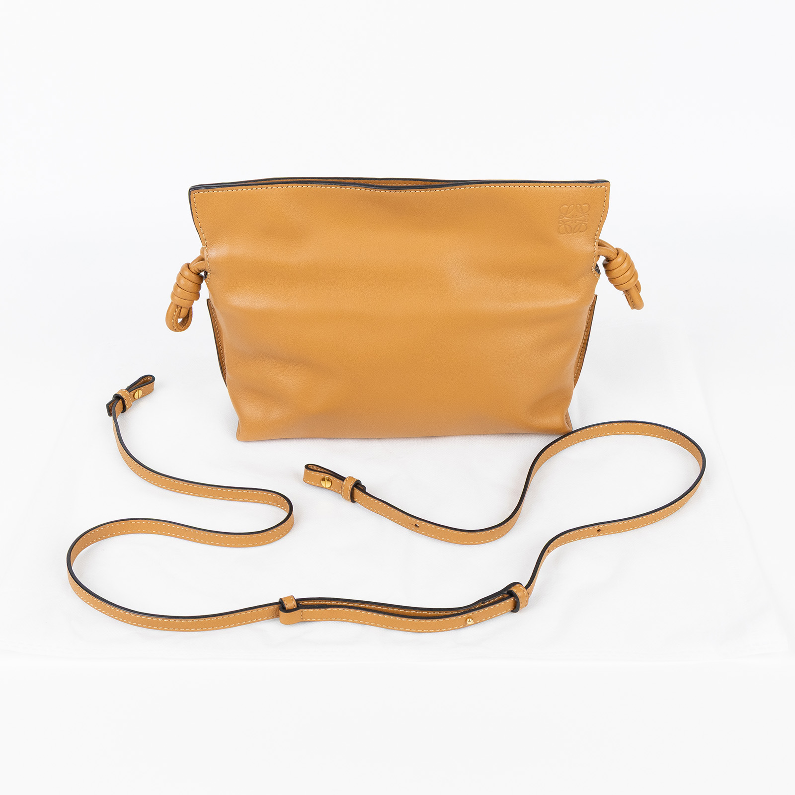 羅意威 LOEWE Mini Flamenco clutch 小牛皮 迷你 肩背包 A411FC2X05 焦糖FLAMENCO MINI 無附屬品