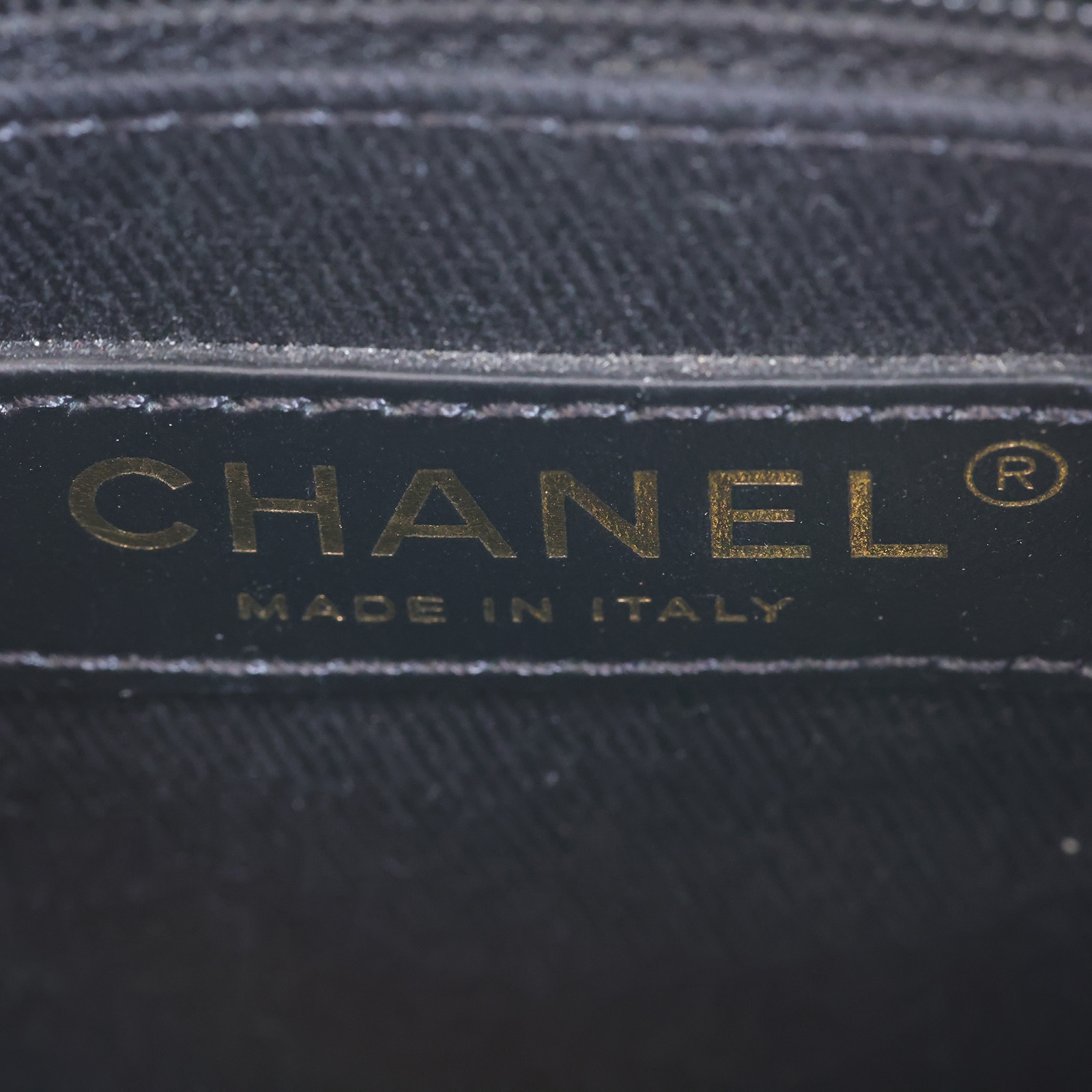 香奈兒 CHANEL 手提 肩背包 AS0310 B04497 30開黑金荔枝牛水桶包 原廠盒子/防塵袋/保證卡/購買證明