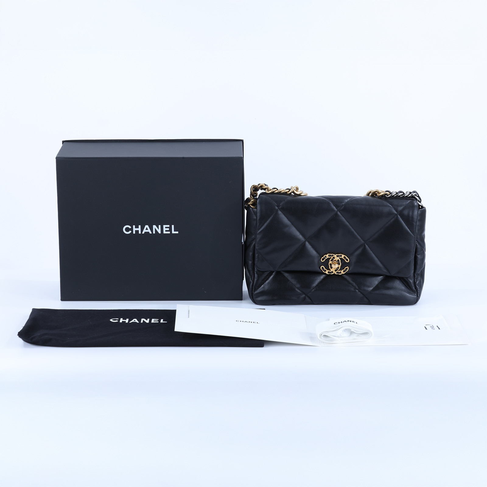 香奈兒 CHANEL 19 大型口蓋包 AS1161 B03366 30開黑金羊19包 30CM 原廠盒子/防塵袋/保證卡/購買證明影本