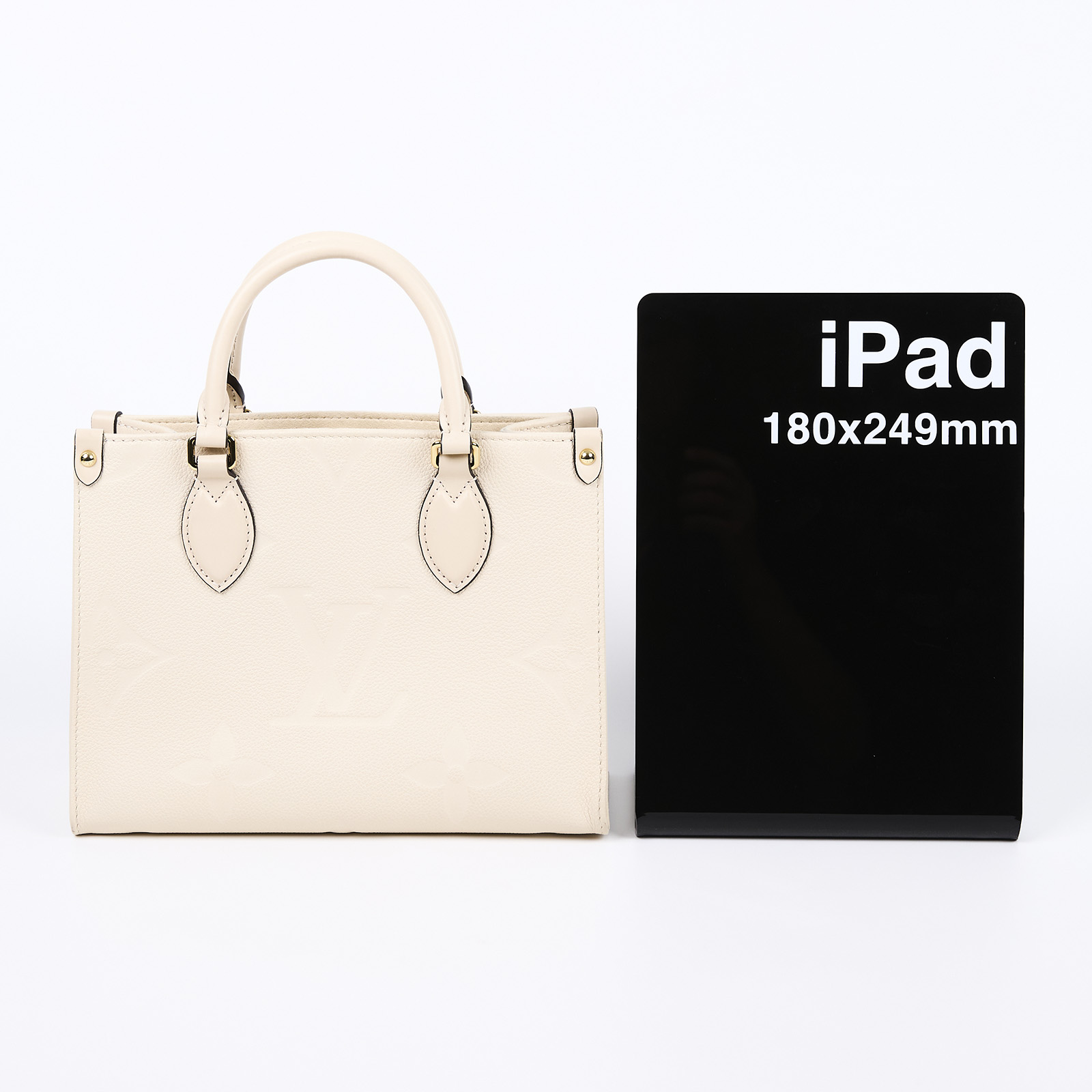 路易威登 LOUIS VUITTON OnTheGo PM 肩背包 手提 奶油色 M46569 晶片款 奶油白OnTheGo PM 防塵袋