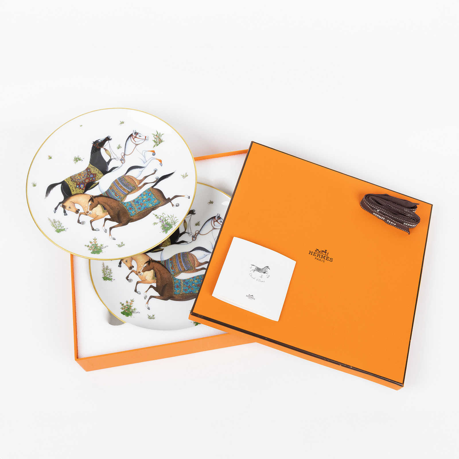 愛馬仕 Hermes Cheval dOrient 甜點盤 P009807P P009807P 東方駿馬圖騰甜點盤組 原廠盒子