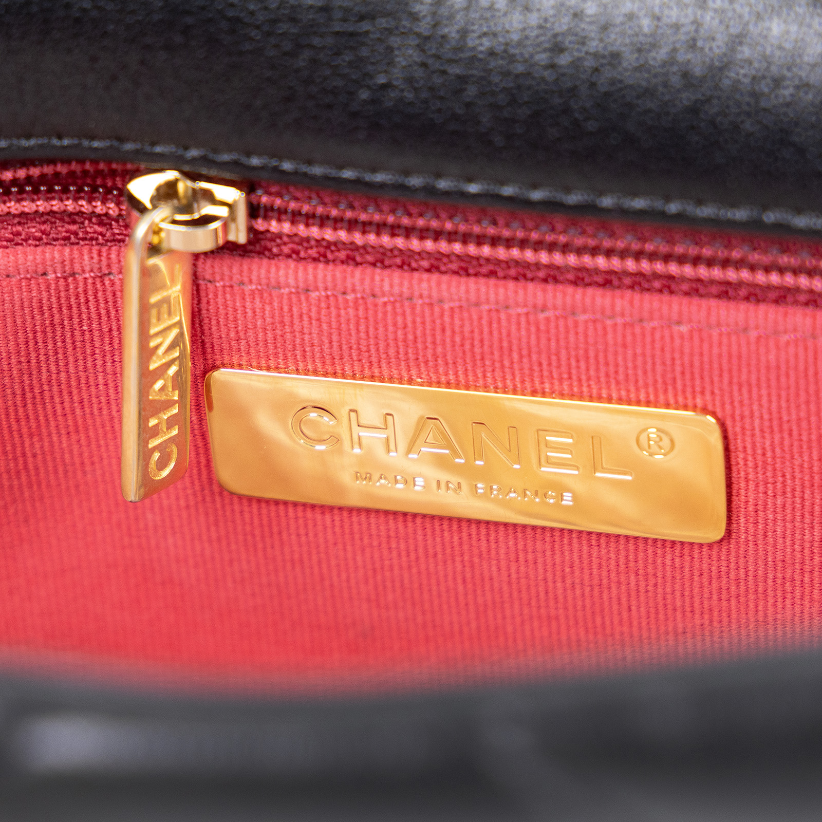 香奈兒 CHANEL 19 口蓋包 菱格紋 金銀鍊帶 手提 肩背包 AS1160 B07327 黑銀19包 26CM 原廠盒子/防塵袋/購買證明影本