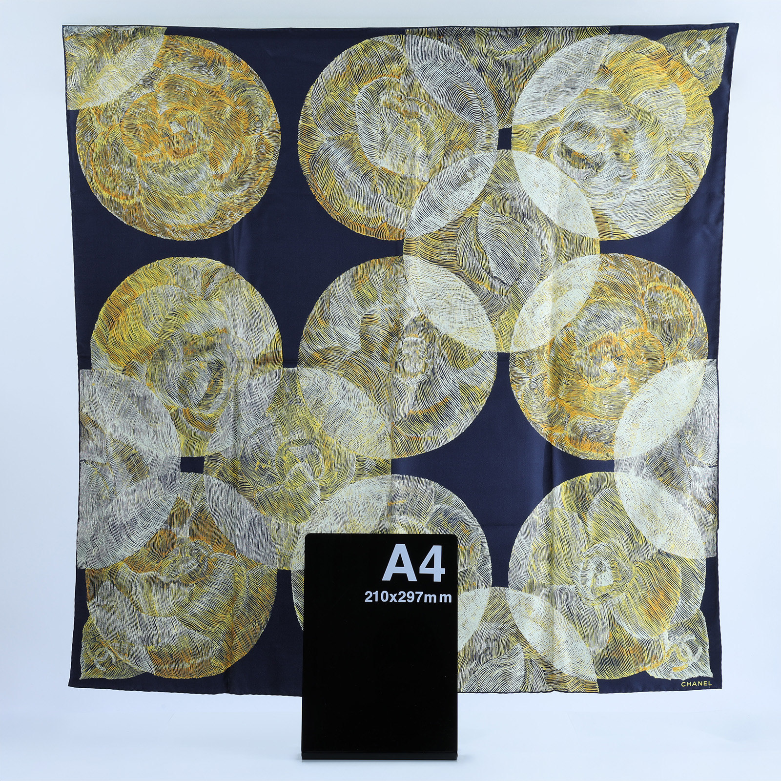 香奈兒 CHANEL VIC禮 方巾  藍黃絲巾 原廠盒子