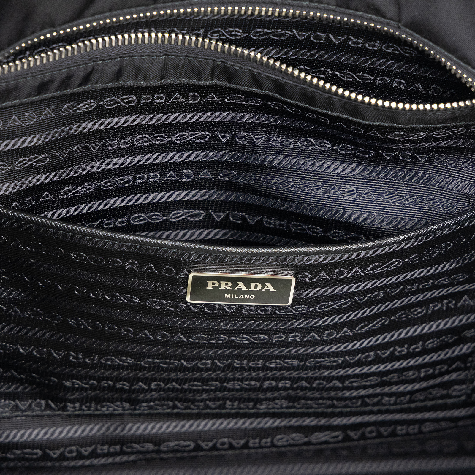 普拉達 PRADA Vela Borsa 尼龍 托特包 1BG401_V44 黑尼龍托特包 防塵袋/保證卡