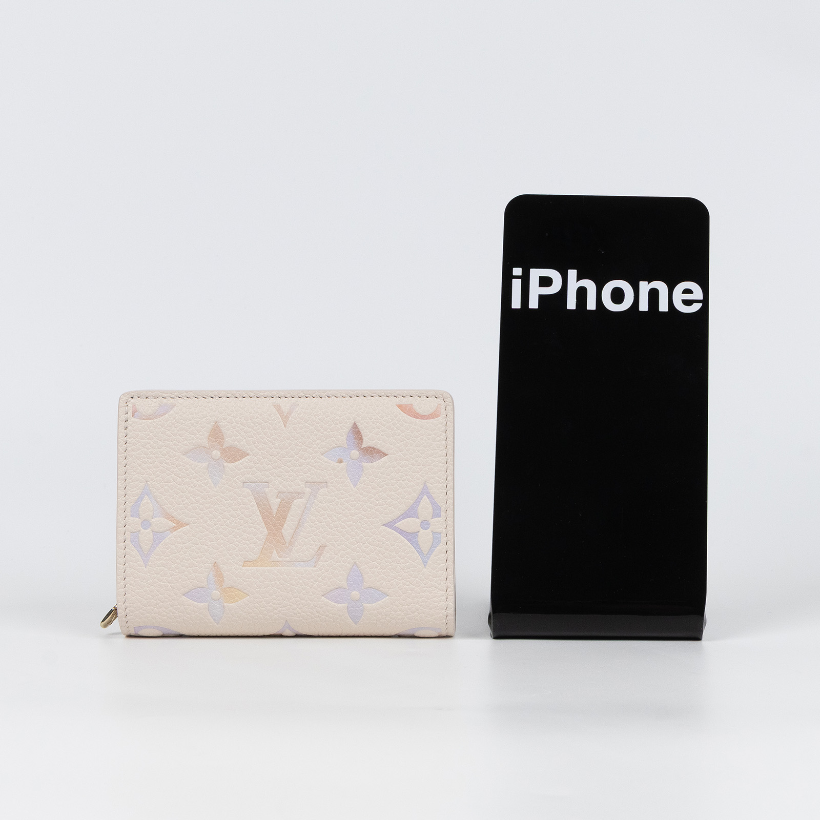 路易威登 LOUIS VUITTON Cléa 柔軟粒面壓花牛皮 錢包 短夾 Dream Beige M25595 晶片款  原廠盒子/防塵袋/國外購買證明