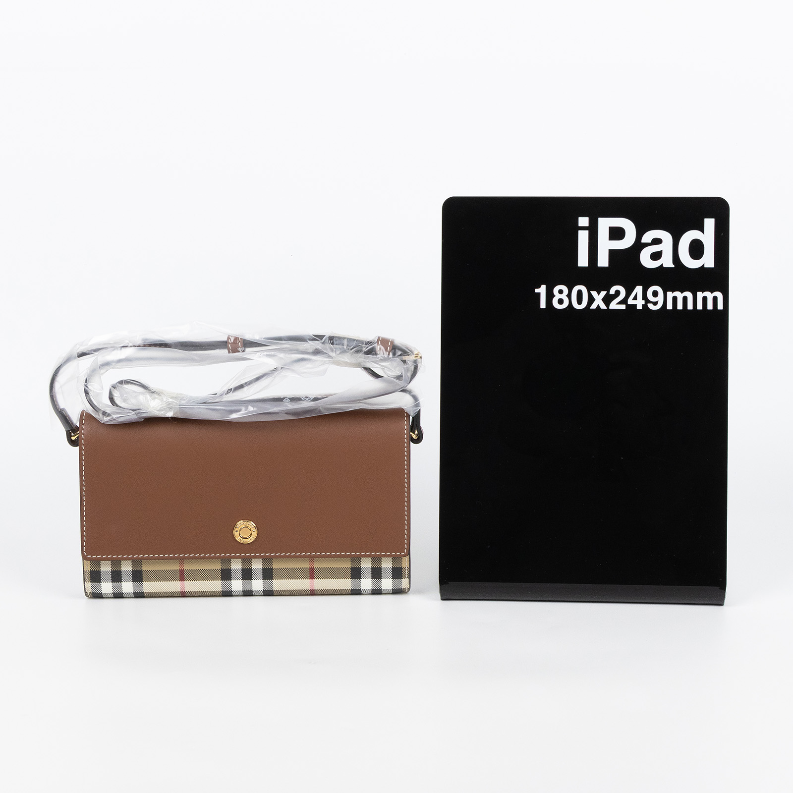 博柏利 BURBERRY 錢包 肩背 長夾 8058002 格紋牛皮釦式斜背WOC 防塵袋