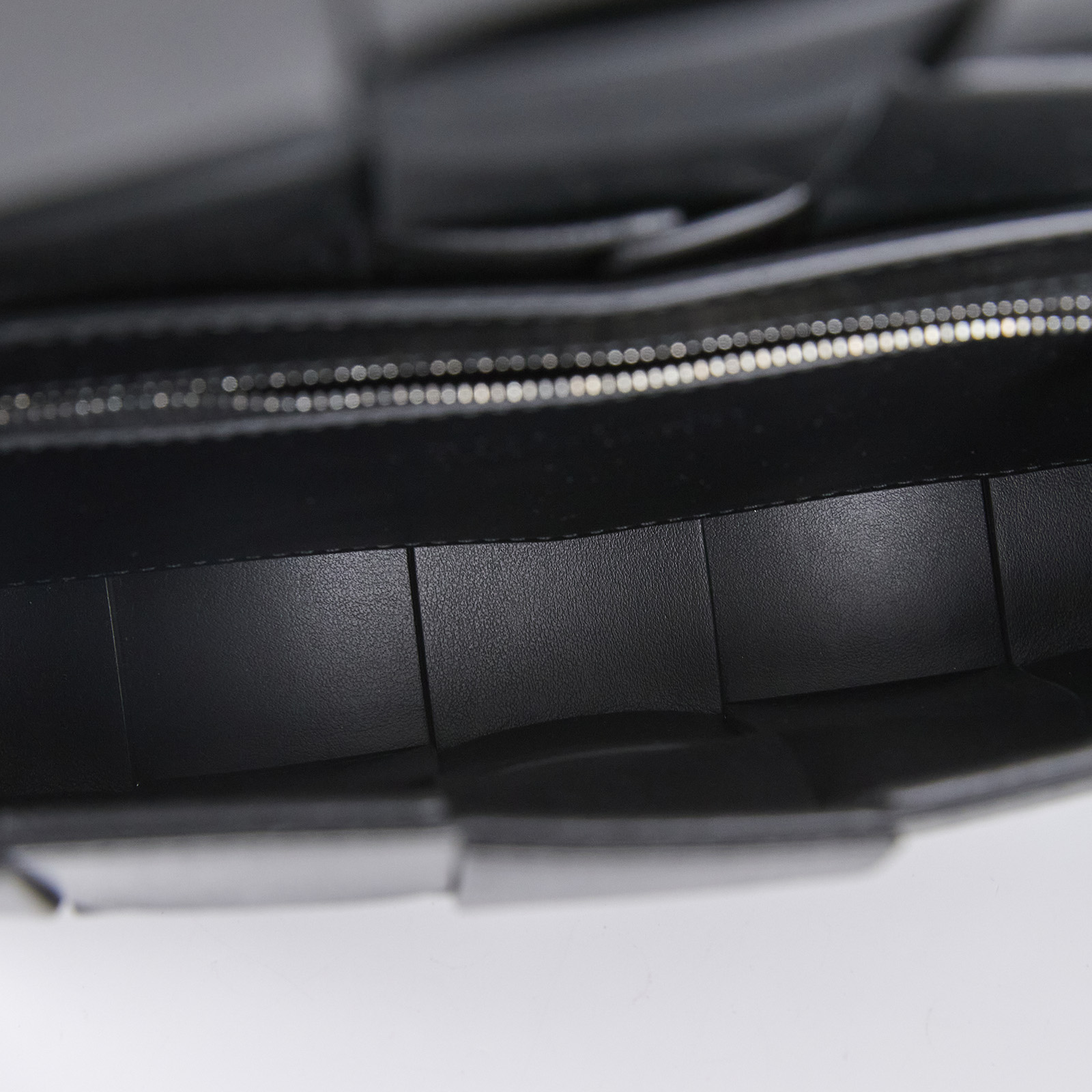 寶緹嘉 BOTTEGA VENETA Small Cassette 編織包 730848VMAY CASSETTE 黑色5X3 防塵袋