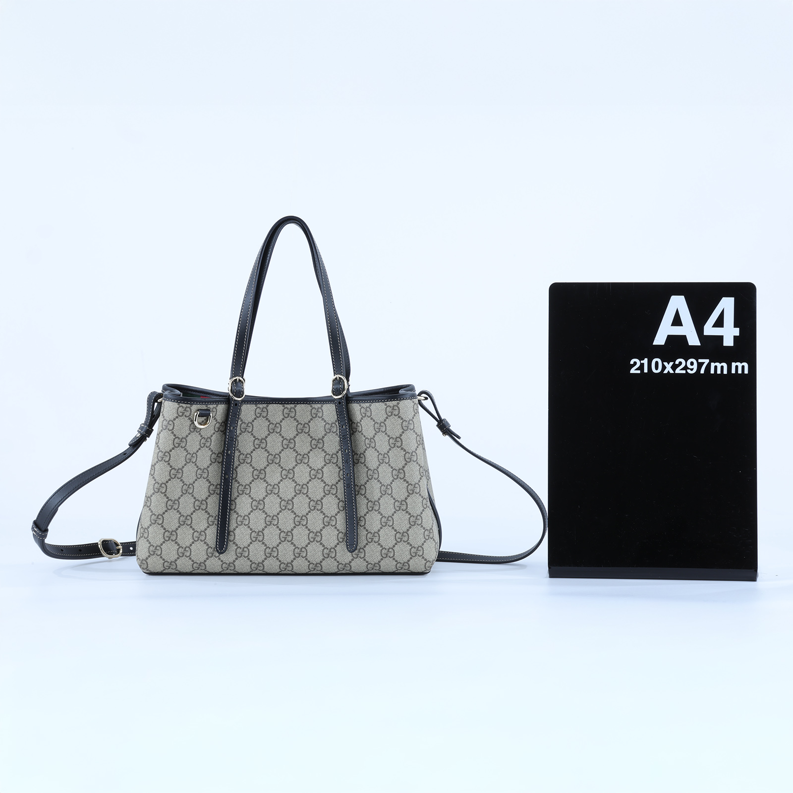 古馳 GUCCI GG Emblem 中型 托特包 815214 FAD6L 老花2WAY 原廠盒子/防塵袋/購買證明