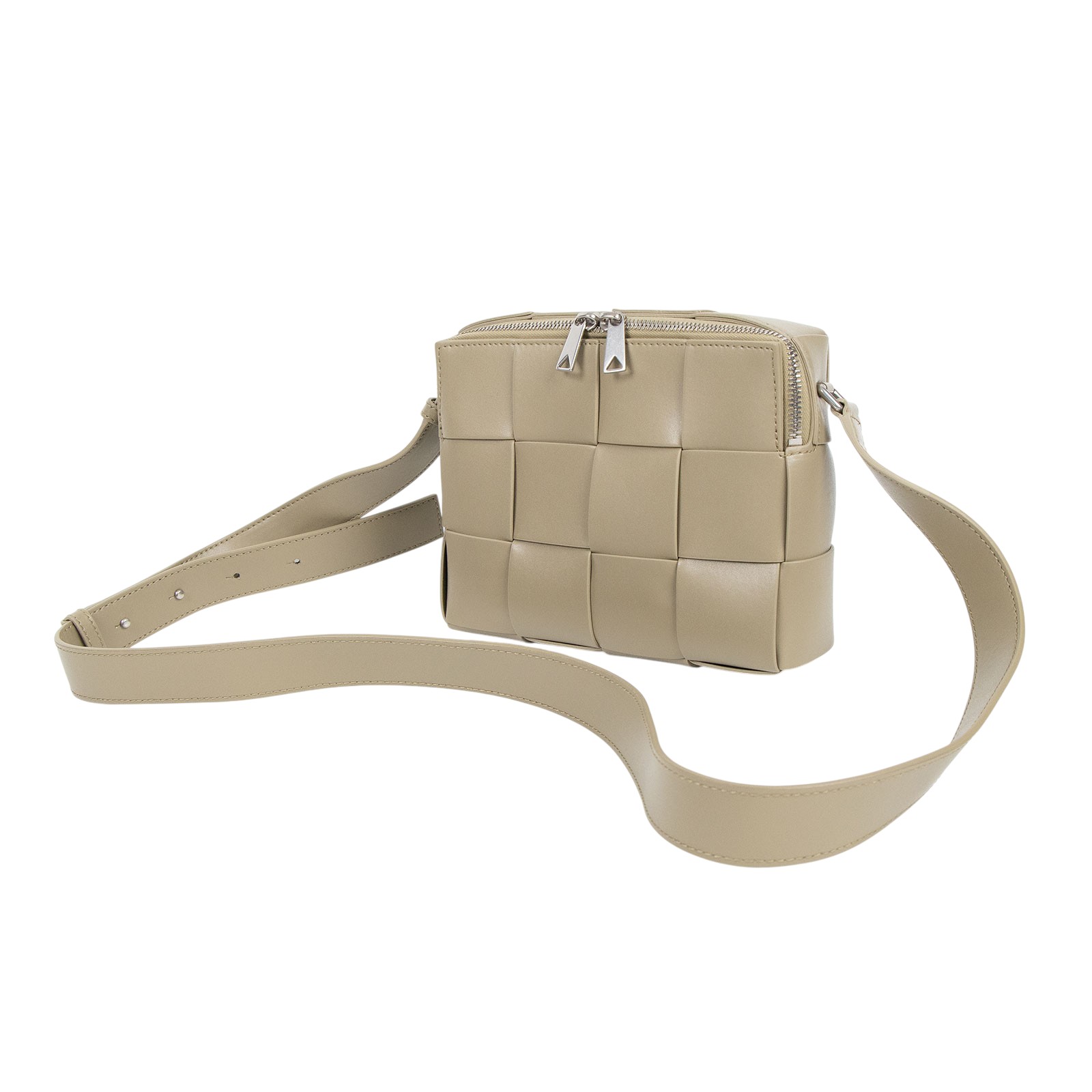 寶緹嘉 BOTTEGA VENETA Cassette 斜背包 730027VB1K0 晶片款 沙色CASSETTE編織包 4X3 防塵袋