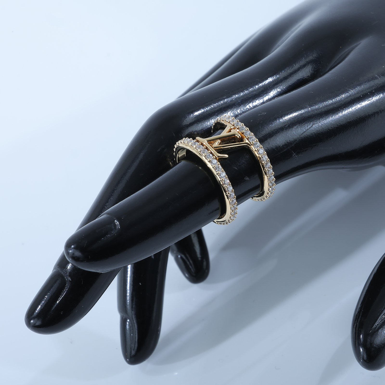 路易威登 LOUIS VUITTON LV Iconic 寬戒指 M1463S 水鑽LOGO戒指 原廠盒子/防塵袋/購買證明