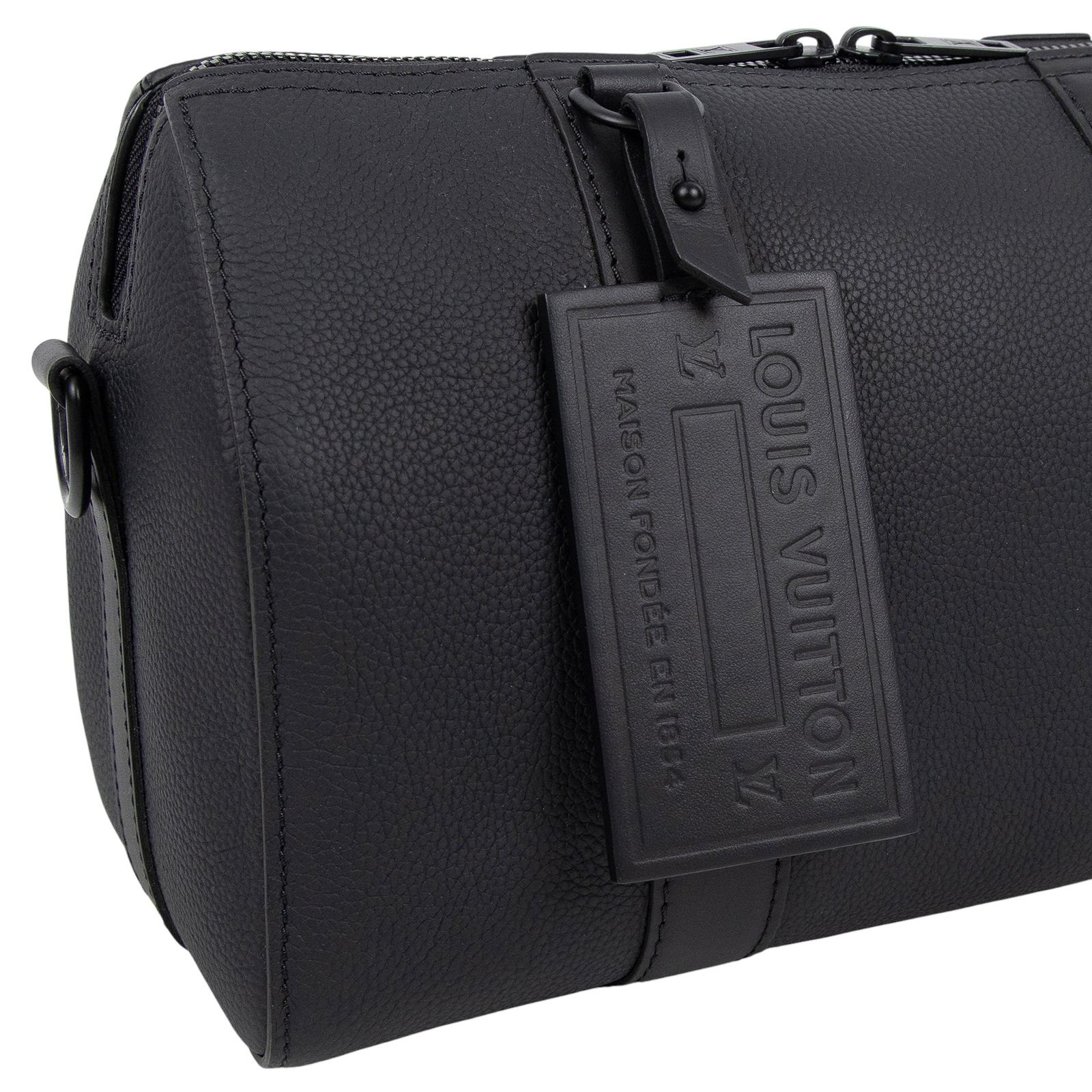 路易威登 LOUIS VUITTON City Keepall 肩背 波士頓包 黑色 M59255 晶片款 黑City Keepall 原廠盒子/防塵袋