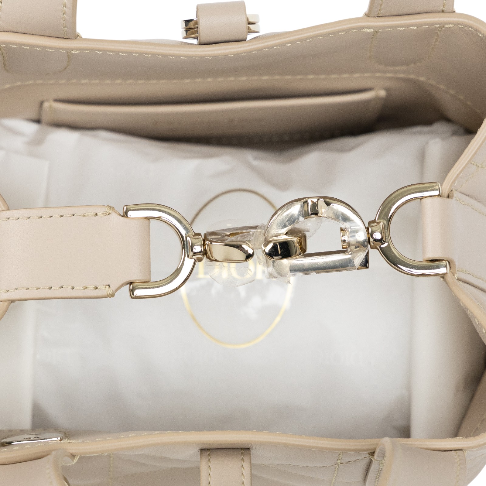 迪奧 CHRISTIAN DIOR Dior Toujours 直式 微型 托特包 S6100OSNW 淡米色Toujours 直式微型托特包 原廠盒子/防塵袋