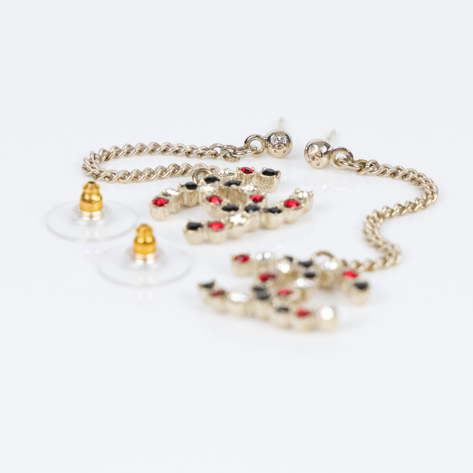 香奈兒 CHANEL CC LOGO 耳環 耳釘 A19A 紅黑水鑽垂墜耳環 原廠盒子/內襯