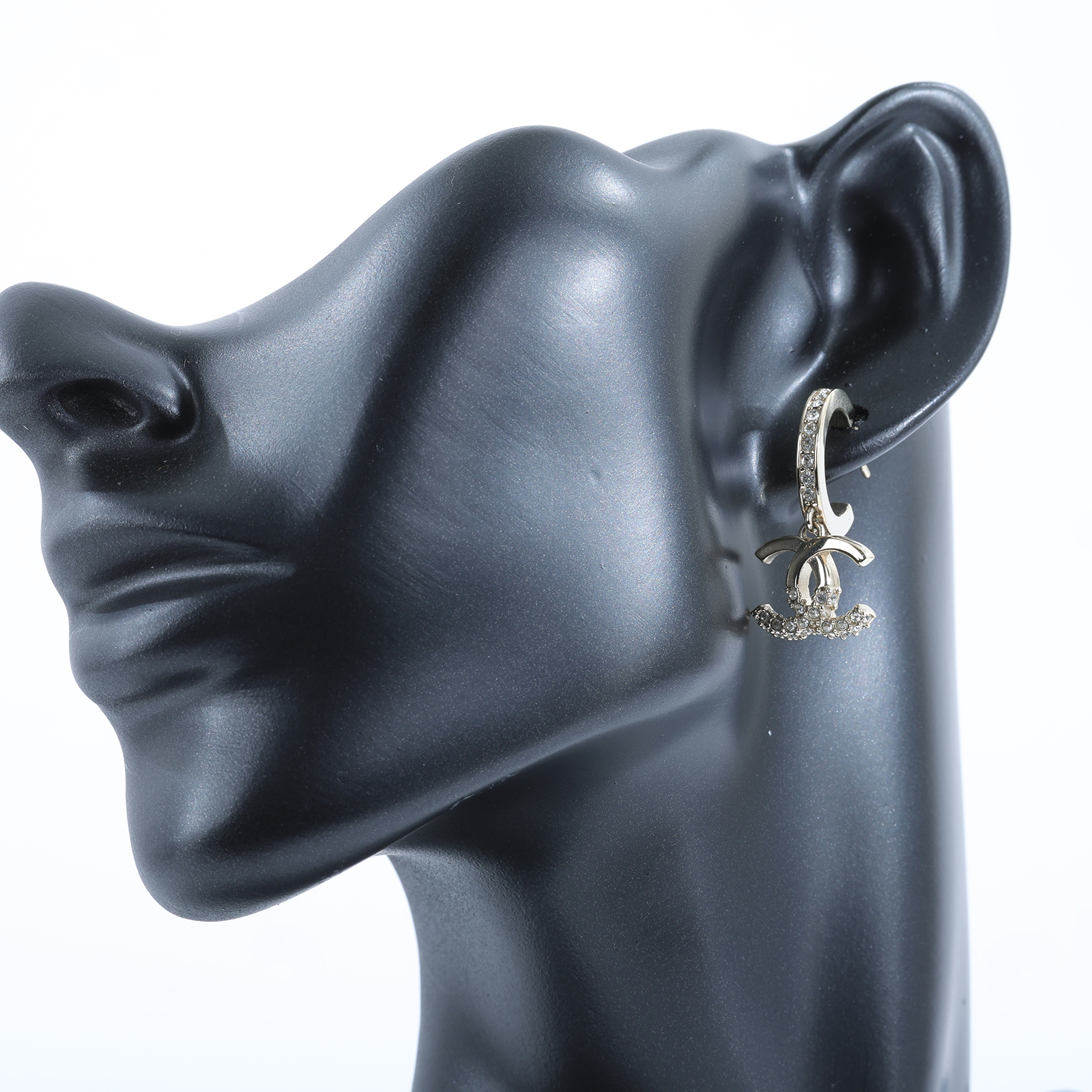 香奈兒 CHANEL CC LOGO 水鑽 耳環 耳釘 L22 K 金LOGO半水鑽耳環 原廠盒子/內襯