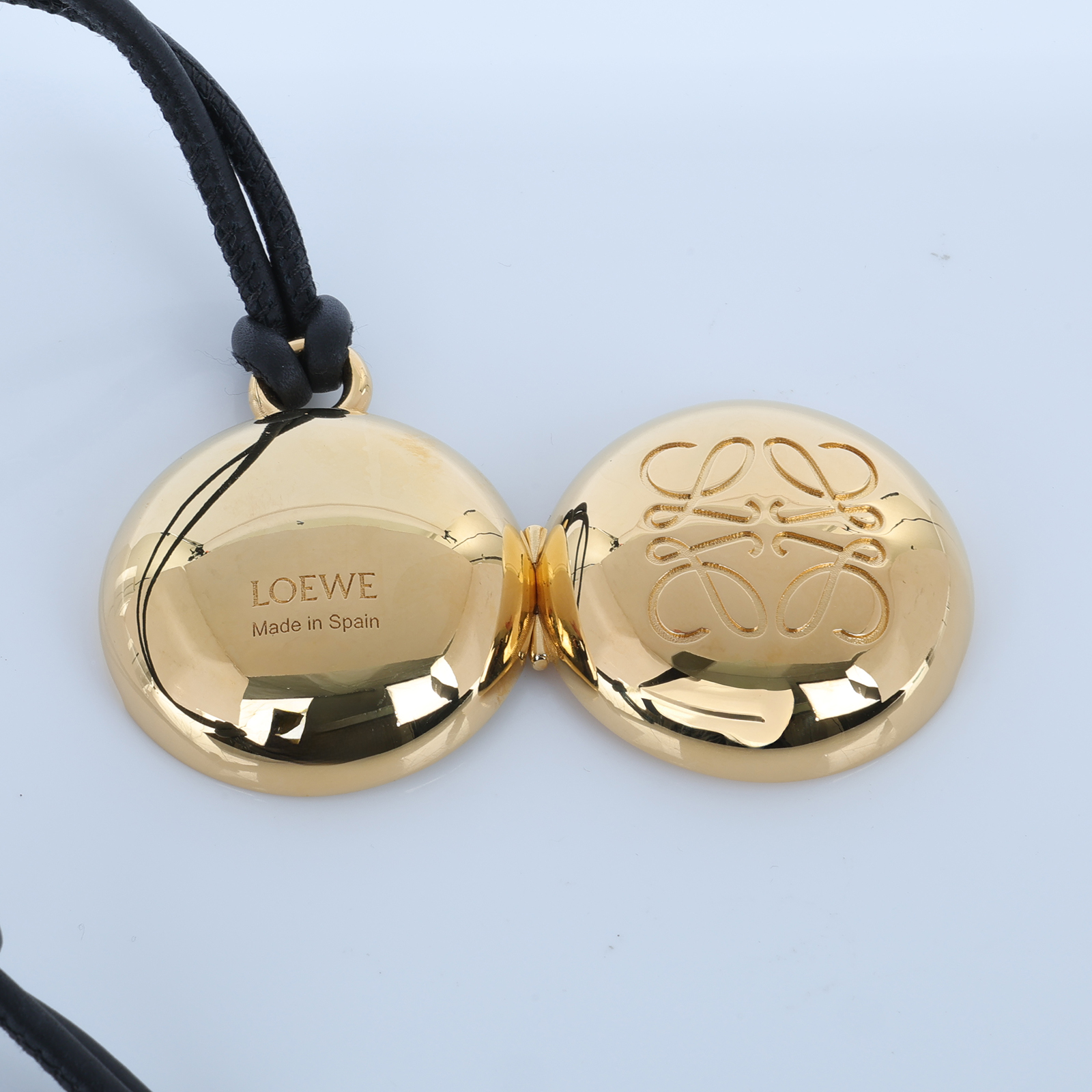 羅意威 LOEWE Pebble Locket Charm 吊飾 C621232XFX 金屬鏡子吊飾 原廠盒子/防塵袋