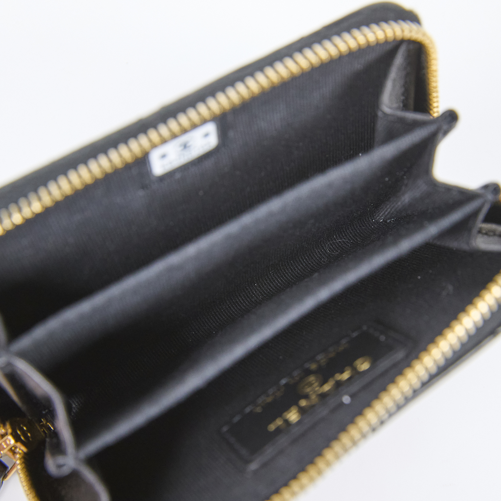 香奈兒 CHANEL CC LOGO 零錢包 卡包 錢包 AP4262 B18218 晶片款 黑金羊油蠟皮ㄇ字拉鍊卡包 原廠盒子/防塵袋/購買證明影本