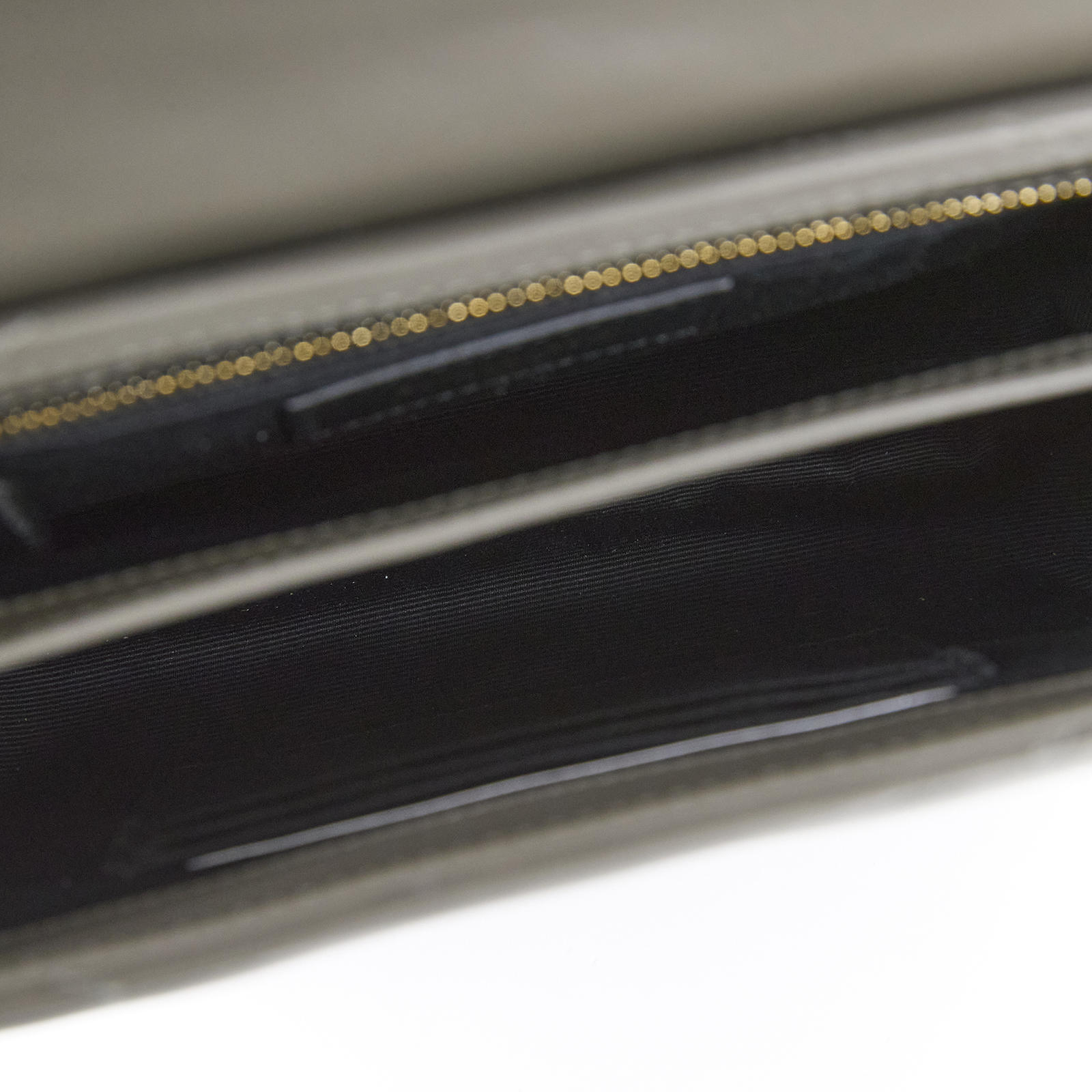 聖羅蘭 YSL SAINT LAURENT Loulou 絎縫 小牛皮 TOY 迷你 手袋  肩背 斜背包 金色五金 678401DV707  原廠盒子/防塵袋/背帶