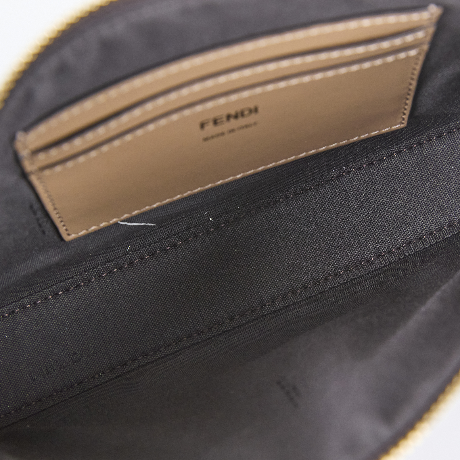 芬迪 FENDI Baguette FF布料 飾鏈 手拿包 8BS073AD23 帆布FF麻將包 防塵袋