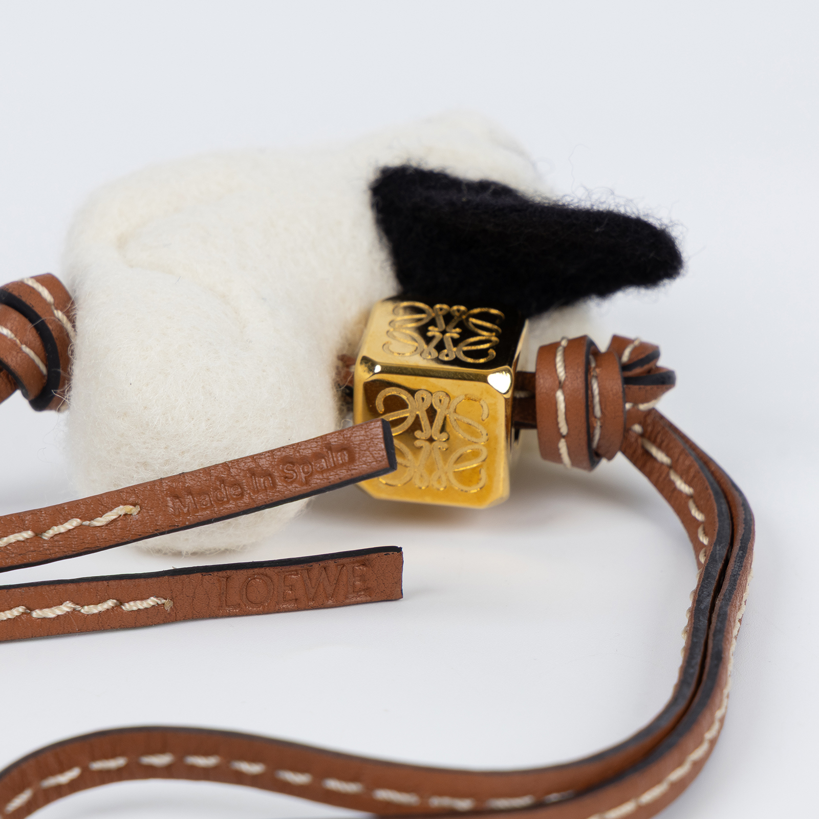 羅意威 LOEWE 法國鬥牛犬造型吊飾 C621232X22 法鬥吊飾 原廠盒子/防塵袋