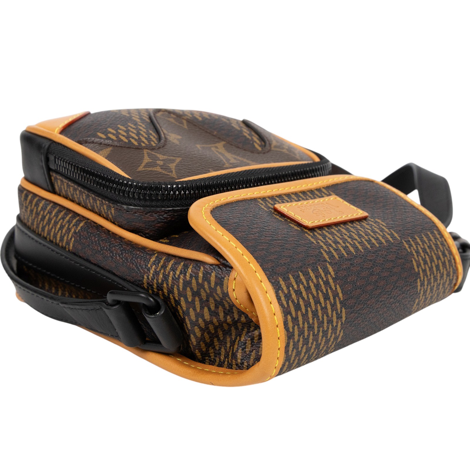 路易威登 LOUIS VUITTON Nano Amazone Nigo聯名 相機包 N40357 NIGO聯名NANO AMAZONE 防塵袋