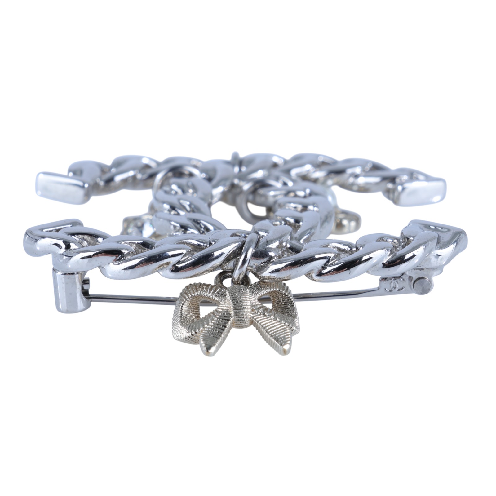 香奈兒 CHANEL CC LOGO 胸針 B25/K 雙C蝴蝶結幸運草吊飾胸針 無附屬品