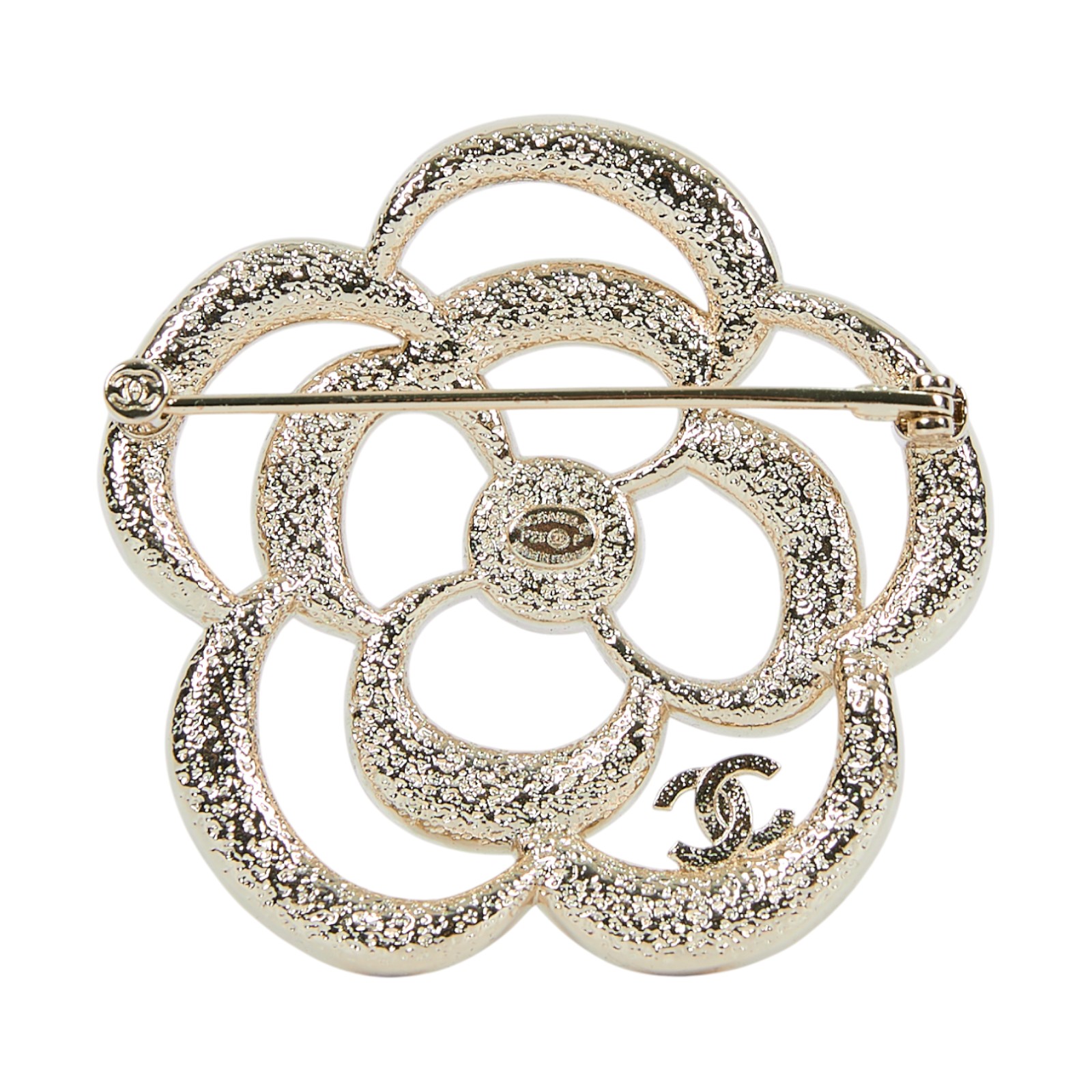 香奈兒 CHANEL CC LOGO 胸針 F25/P 山茶花胸針 原廠盒子/防塵袋