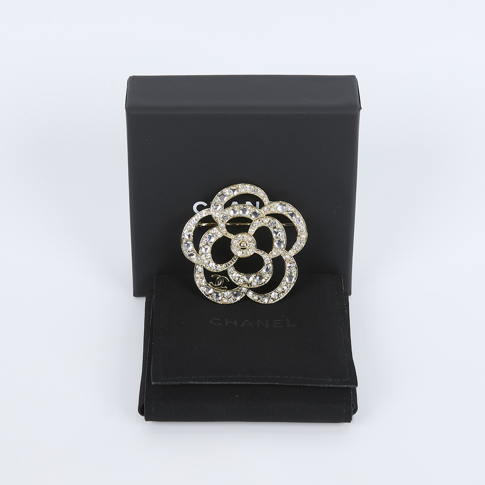 香奈兒 CHANEL CC LOGO 胸針 F25/P 山茶花胸針 原廠盒子/防塵袋