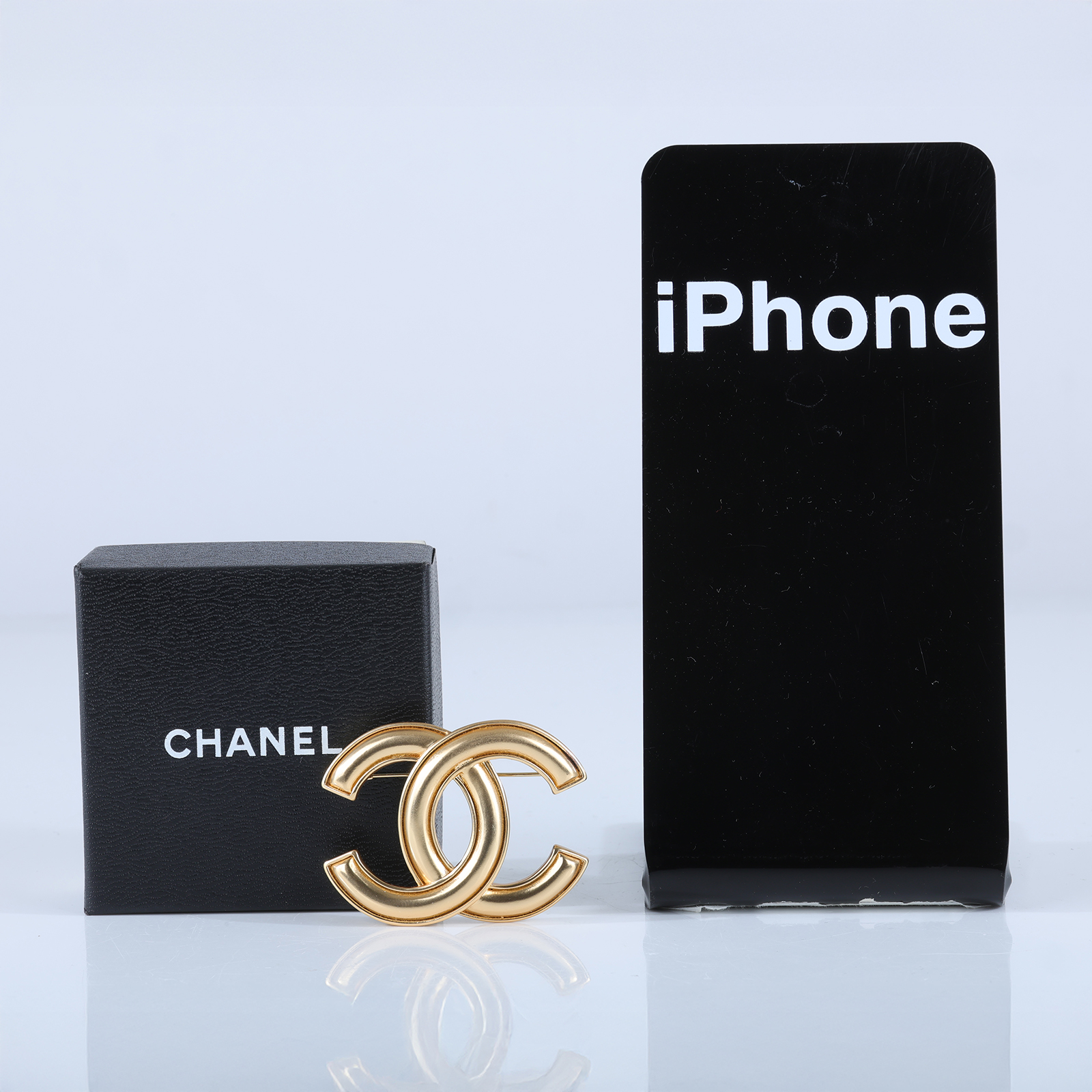 香奈兒 CHANEL CC LOGO 胸針 D19 V 金雙C胸針 原廠盒子