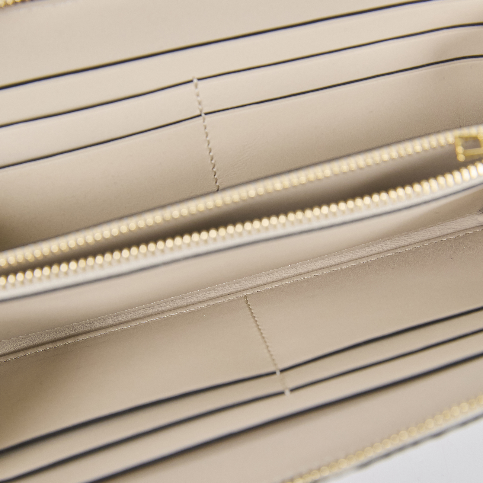 羅意威 LOEWE 錢包 長夾 0010642247 米白長夾 原廠盒子/防塵袋/日本購買證明