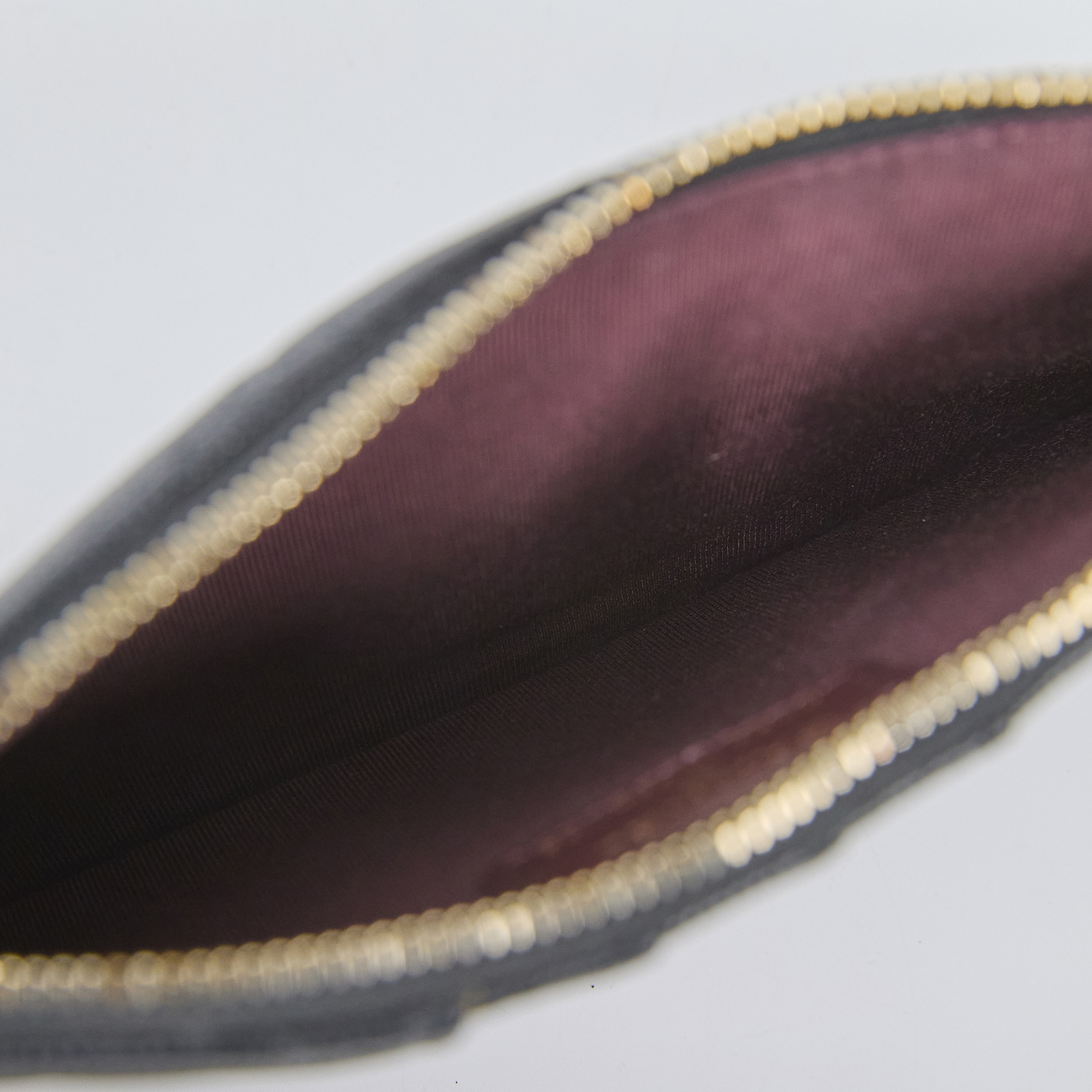 香奈兒 CHANEL CC LOGO 菱格紋 卡夾 長夾 錢包 AP0225 28開黑荔枝一字拉鍊長夾 原廠盒子/防塵袋/保證卡