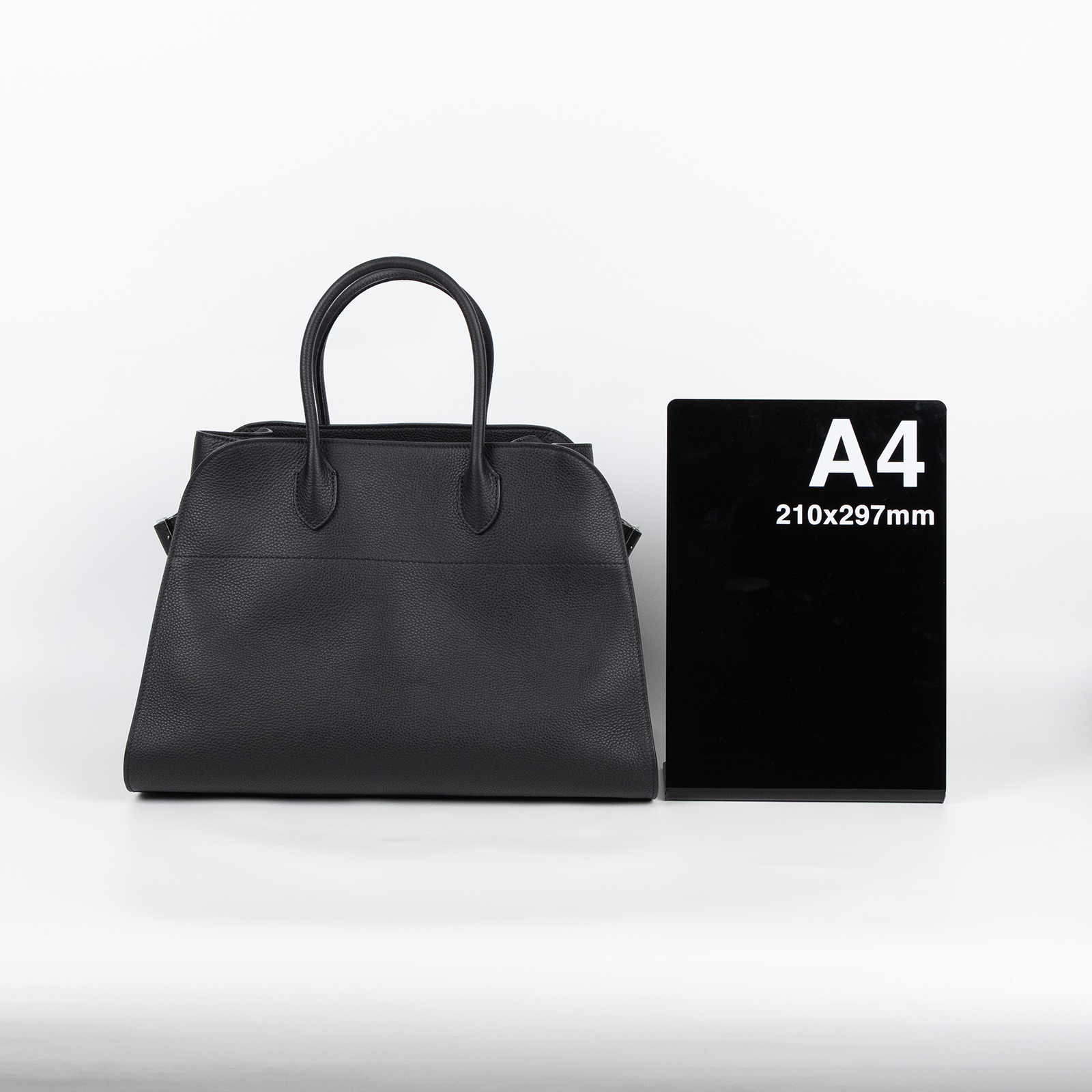 安靜奢華主義 THE ROW Soft Margaux 15 包 黑色 W1255L133BLPL 黑Soft Margaux 15 無附屬品