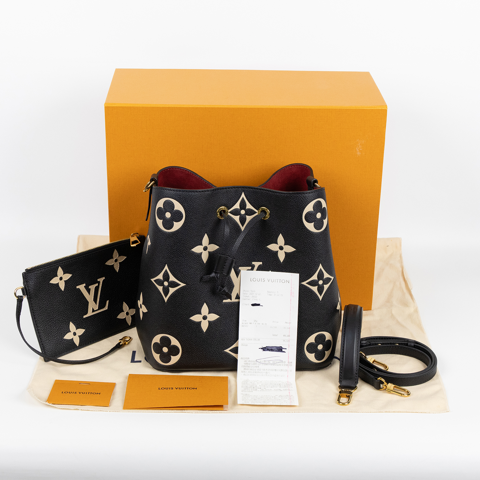 路易威登 LOUIS VUITTON NéoNoé MM 皮革 肩背 水桶包 黑色/奶油色 M45497 晶片款  原廠盒子/防塵袋/購買證明