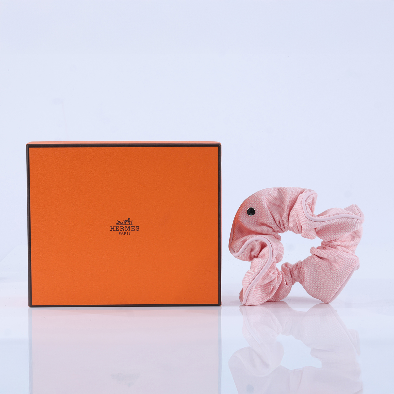 愛馬仕 Hermes Claudia Plein Air 髮圈 淺玫瑰色 玫瑰櫻花 H241029GvRCTU H241029G RCTU  原廠盒子