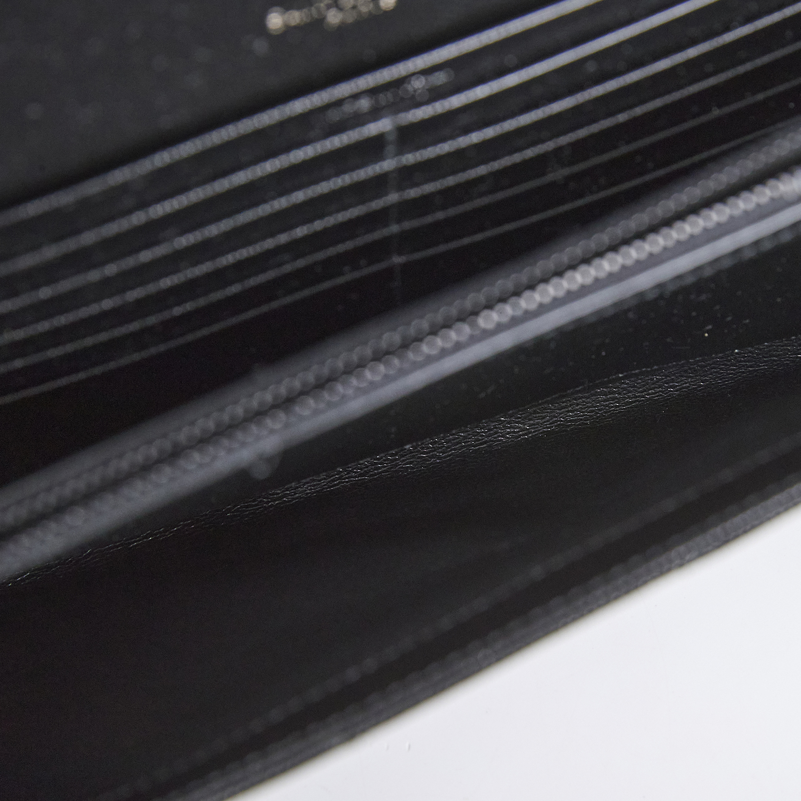 聖羅蘭 YSL SAINT LAURENT Cassandre 經典粒面皮革 鏈條 錢包 同色五金 377828BOW08  原廠盒子/防塵袋