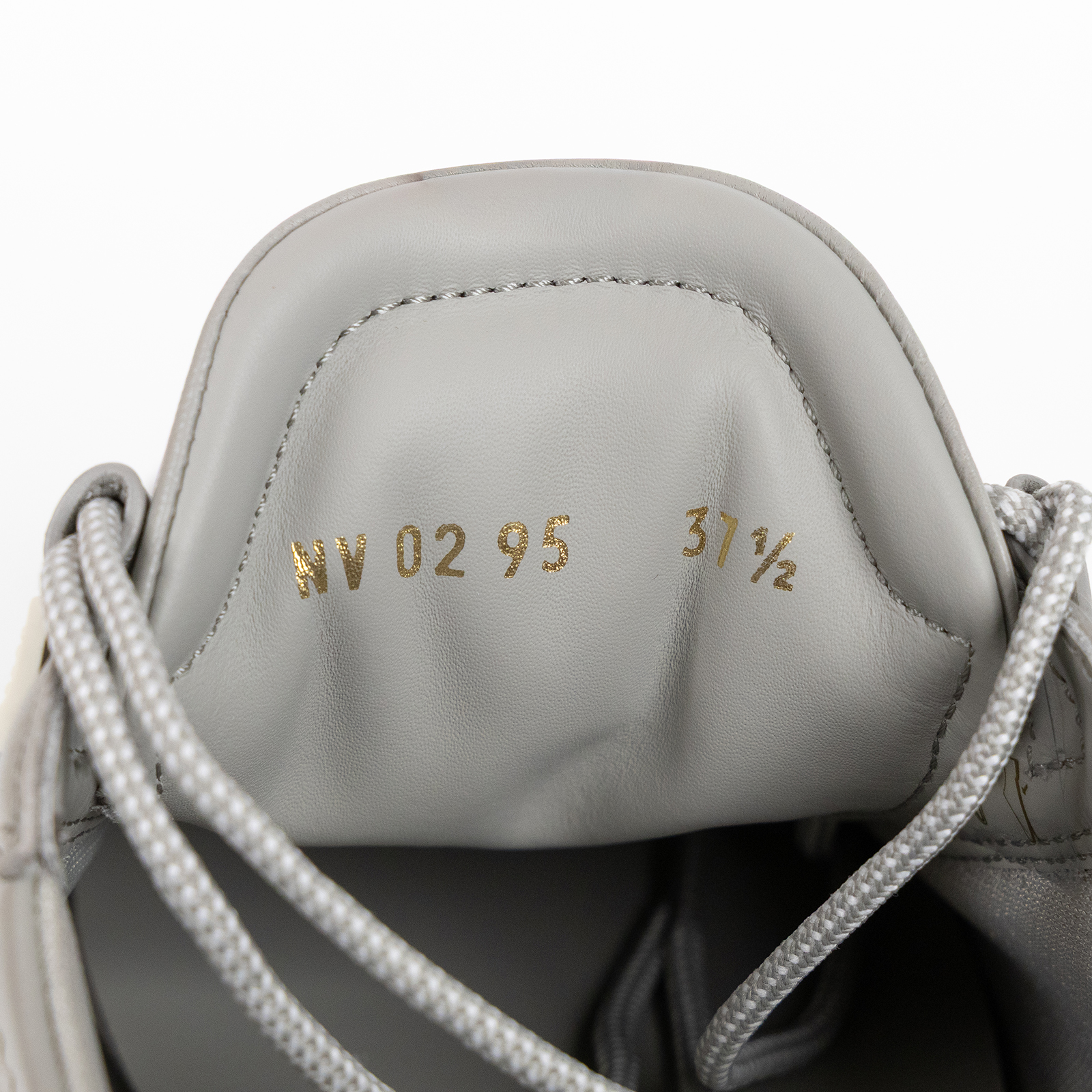 路易威登 LOUIS VUITTON LV Sneakerina 運動鞋 芭蕾舞鞋 1AIVMR 灰德訓鞋 原廠盒子/防塵袋