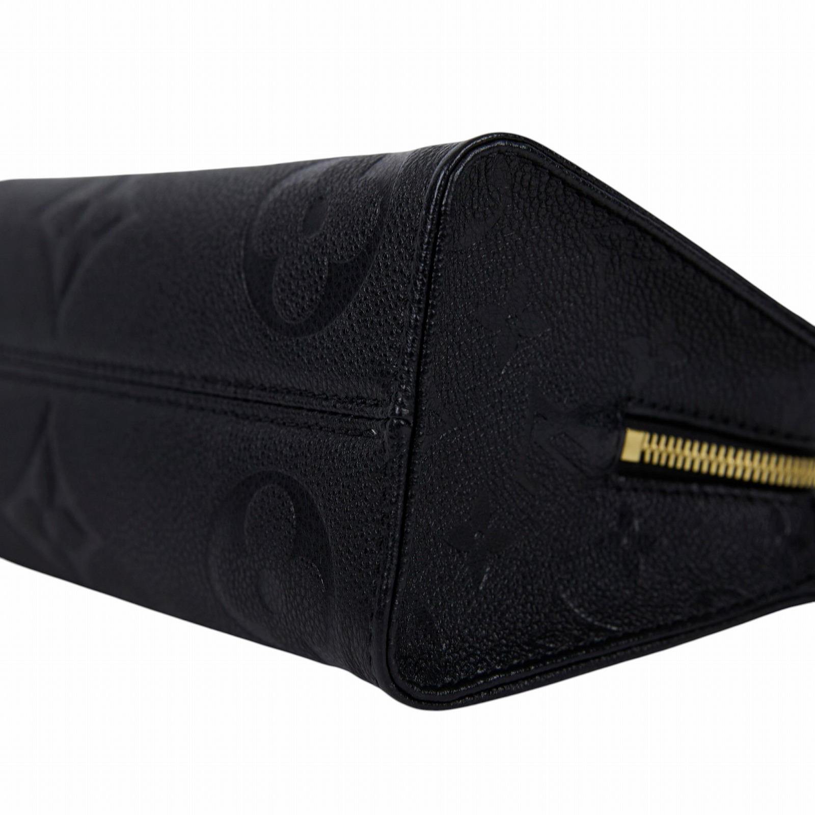 路易威登 LOUIS VUITTON OnTheGo East West 黑色 壓花粒面牛皮 手提 斜背包 M23640 晶片款  原廠盒子/防塵袋/背帶/鏈帶