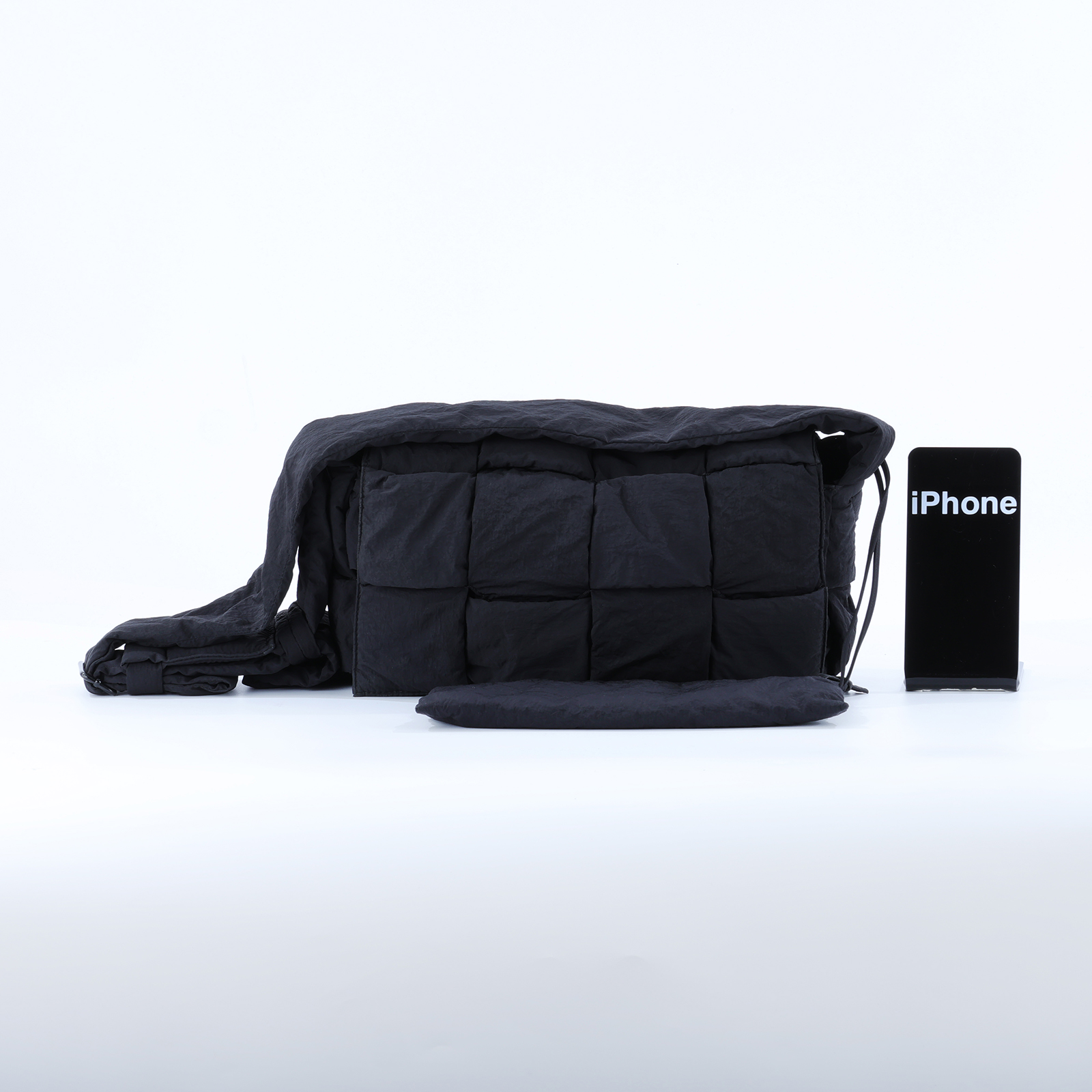 寶緹嘉 BOTTEGA VENETA Padded Tech Cassette 編織 尼龍包 705579V2B01  內袋