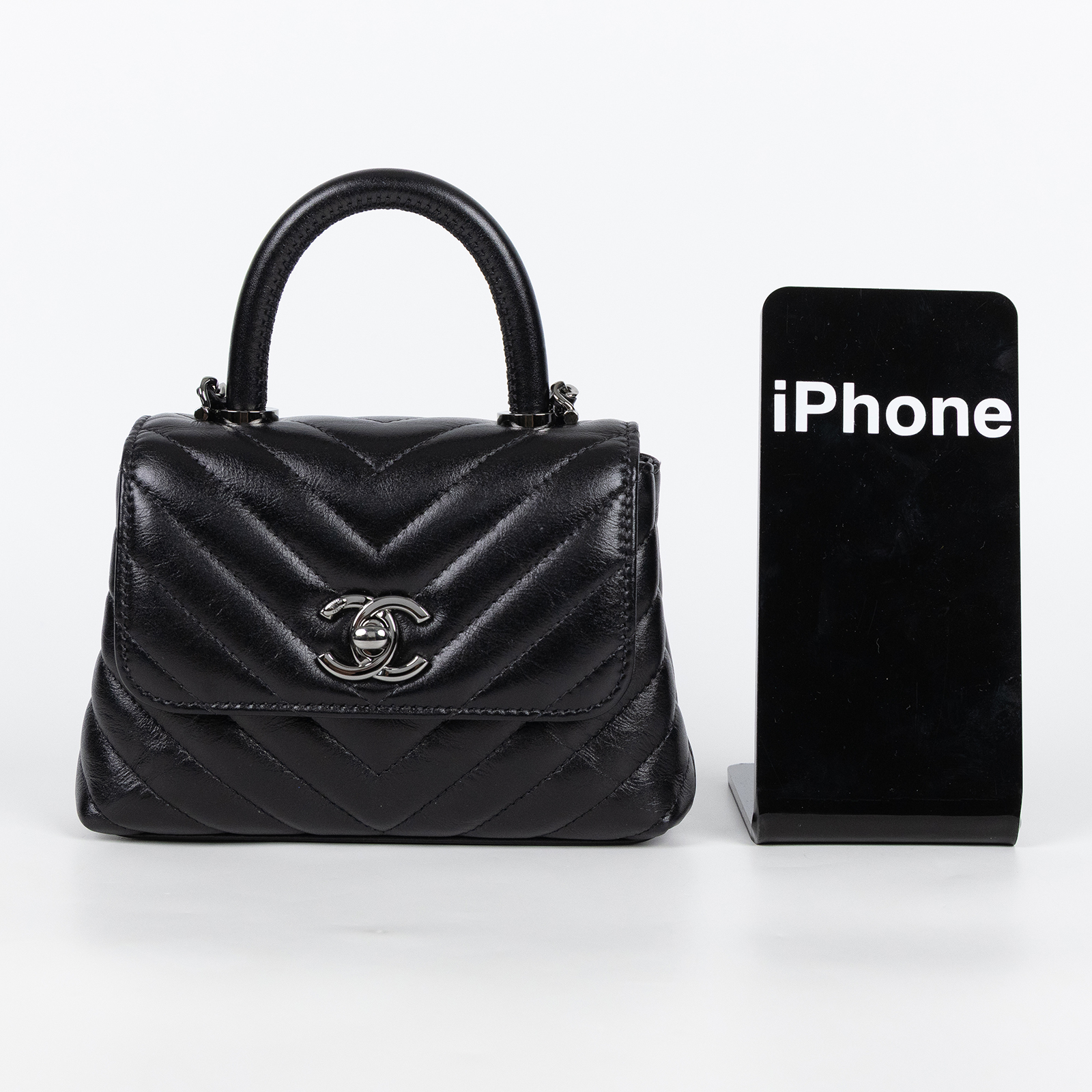 香奈兒 CHANEL Handle 手提 口蓋包 迷你 AP4244 B22135 晶片款 黑銀山型紋coco handle Micro 原廠盒子/防塵袋/購買證明