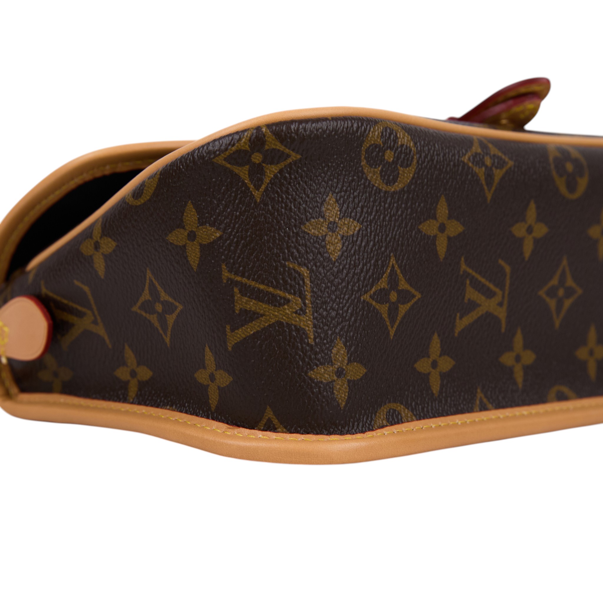 路易威登 LOUIS VUITTON Diane 腋下包法棍 單肩背包 經典帆布 M45985 晶片款 原花DIANE 原廠盒子/防塵袋/購買證明/背帶2