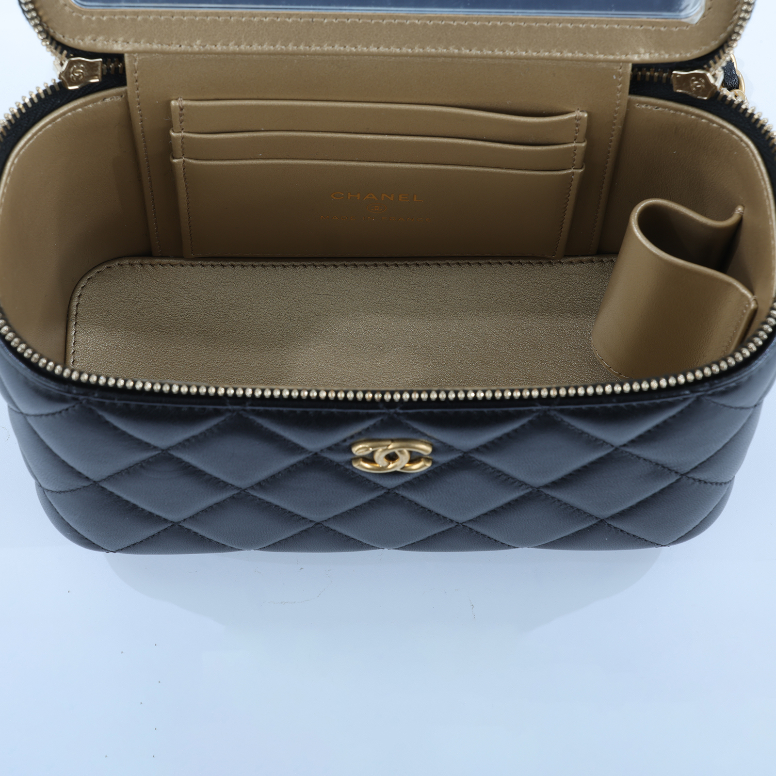 香奈兒 CHANEL CC LOGO 化妝盒 化妝箱 斜背包 Vanity Case AP2303 B18602 晶片款 黑羊VANITY CASE 原廠盒子/防塵袋/購買證明影本