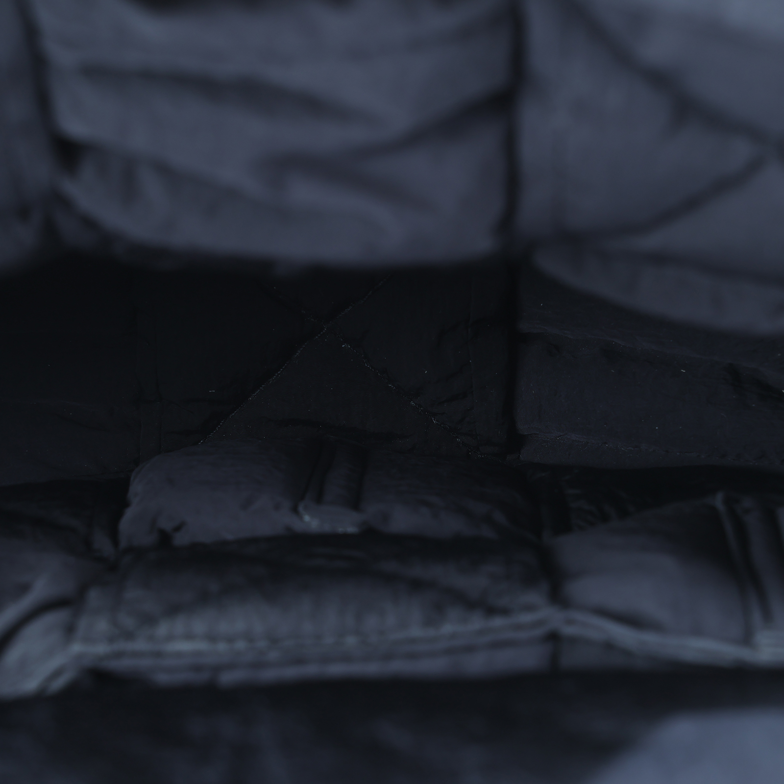 寶緹嘉 BOTTEGA VENETA Small Padded Tech Cassette 肩背包 755182VBO81  防塵袋